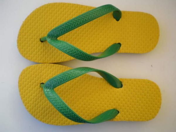 chinelo liso sem estampa Brasil